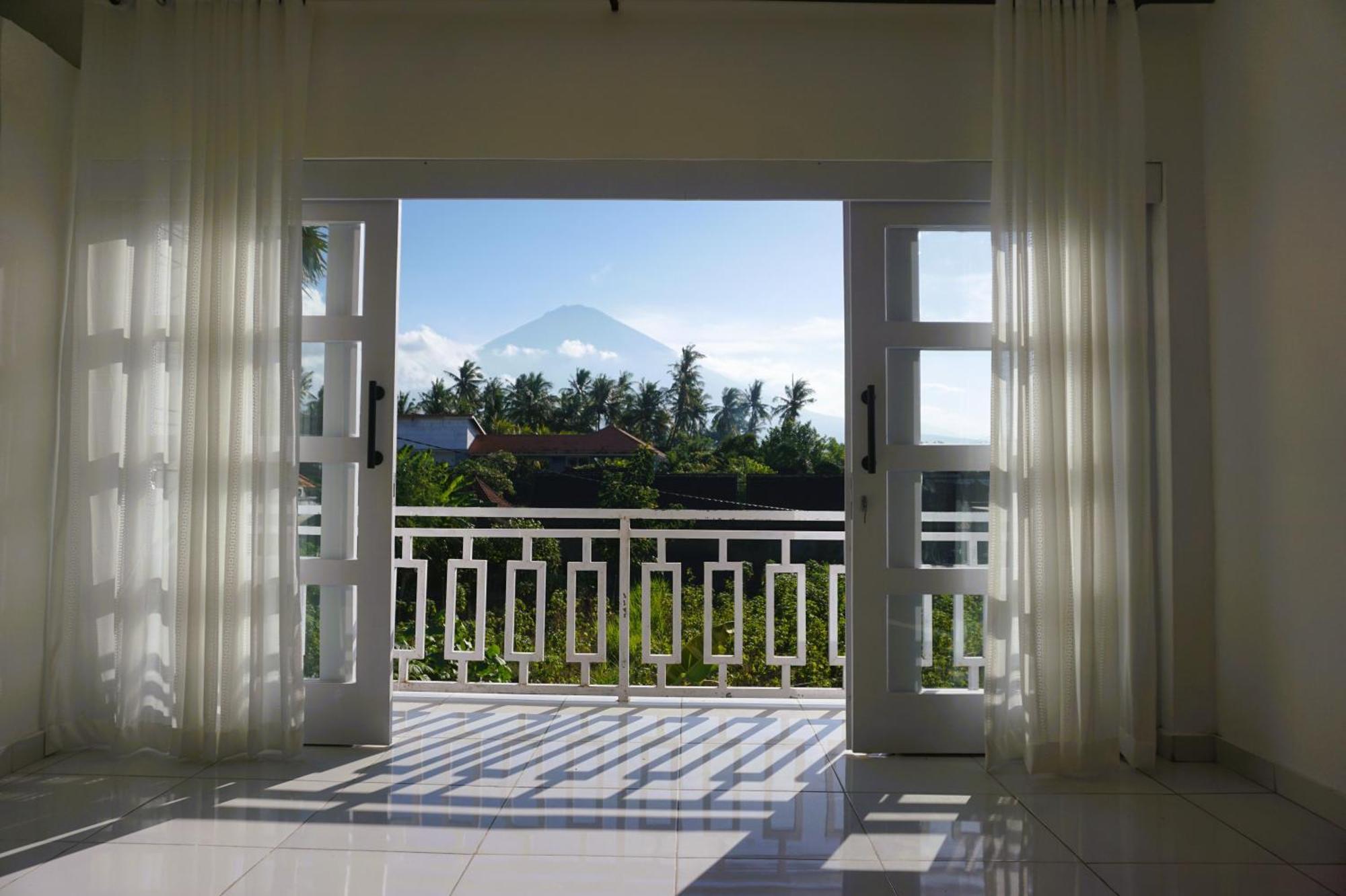 Black Sand Hostel Amed Ngoại thất bức ảnh