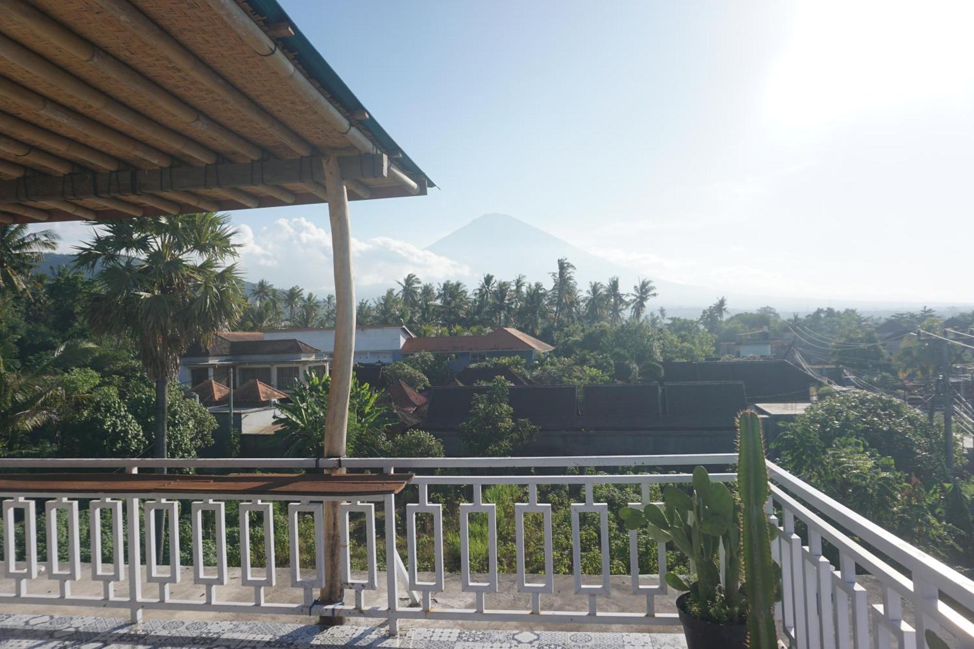 Black Sand Hostel Amed Ngoại thất bức ảnh