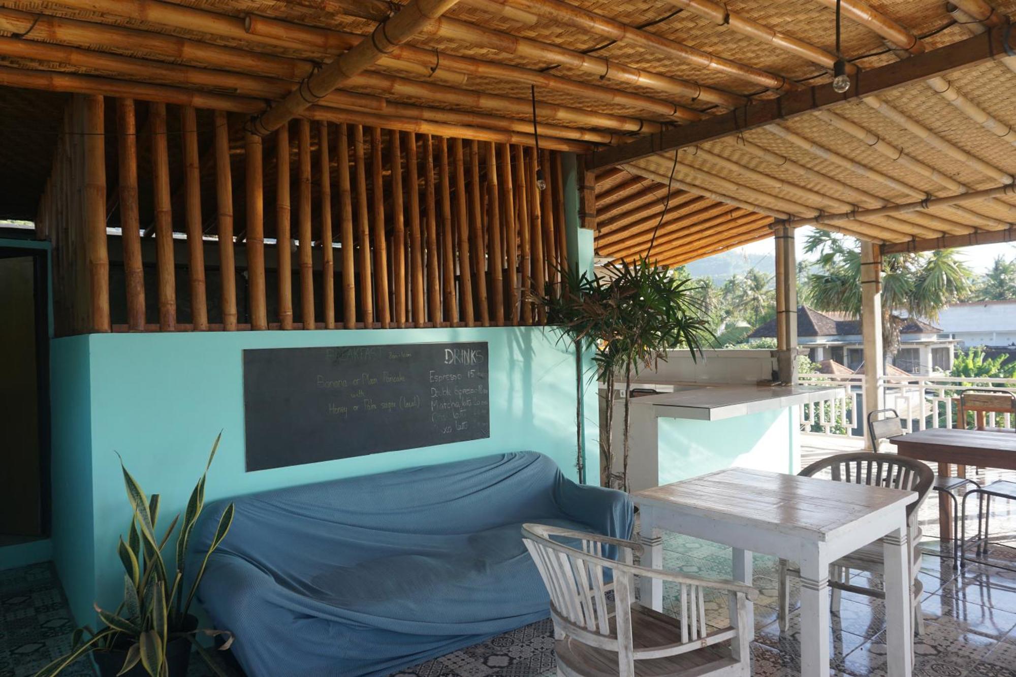 Black Sand Hostel Amed Ngoại thất bức ảnh