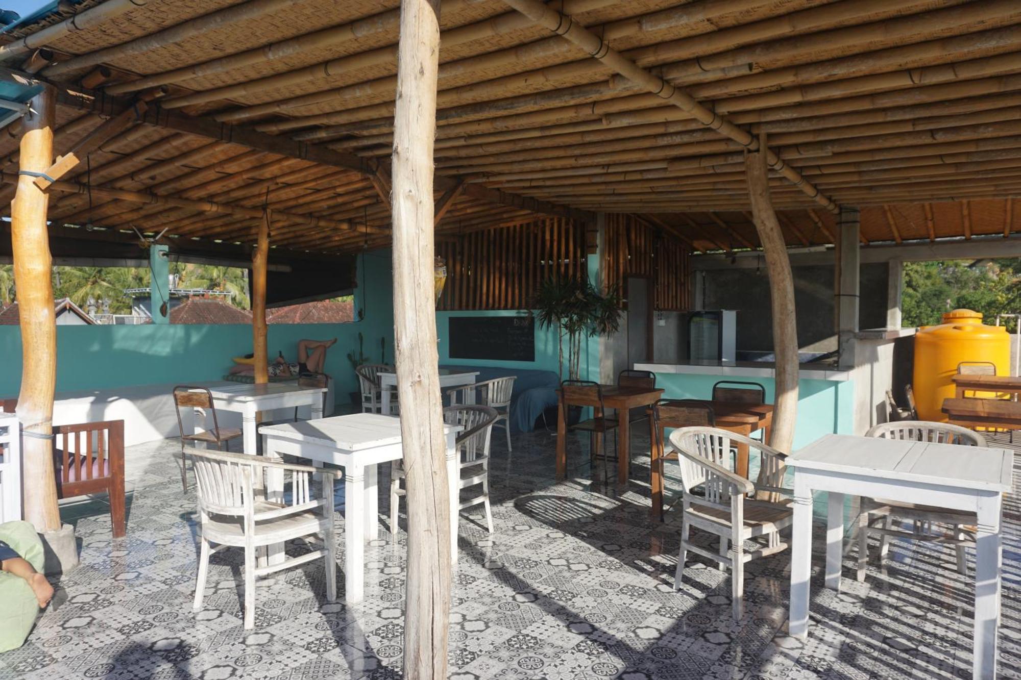 Black Sand Hostel Amed Ngoại thất bức ảnh
